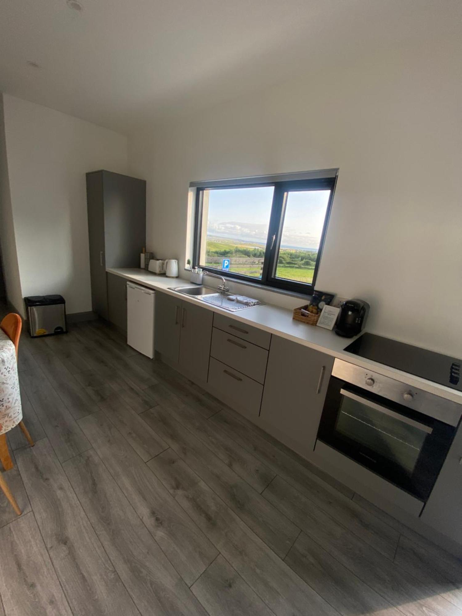 Hill Top View Apartment 라힌치 외부 사진